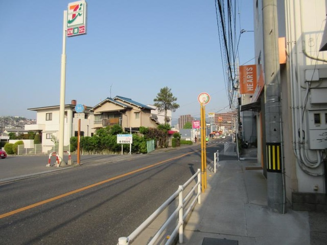 ラ・ヴィータ高取北の駐車場|「上安」バス停留所 0.2km