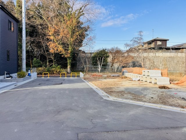 八王子市　石川町　建築条件付き売地　７期の前面道路含む現地写真|～東側6ｍ・南側6ｍ道路に面しています～