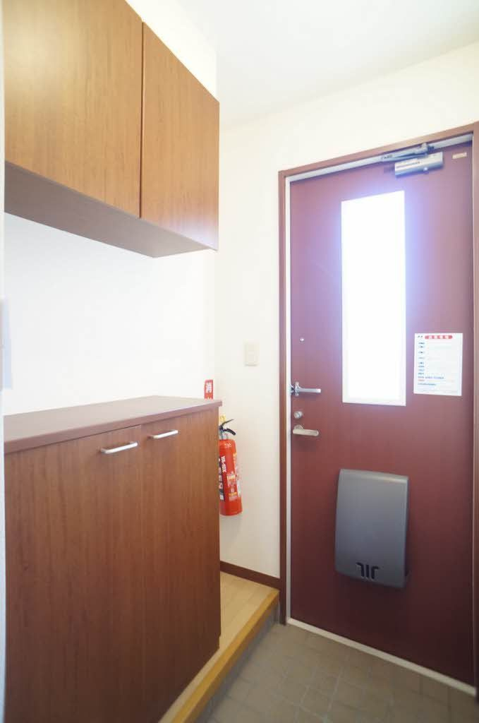 ブランシェ山の手 Ｃの玄関