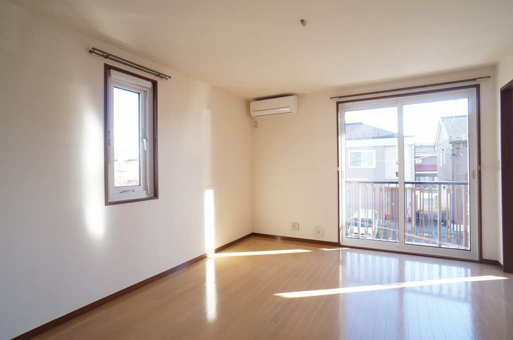 ブランシェ山の手 Ｃの居間・リビング