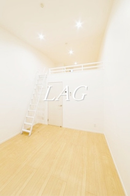 【居間・リビング】 | Reve（レーヴ） | 洋室です。