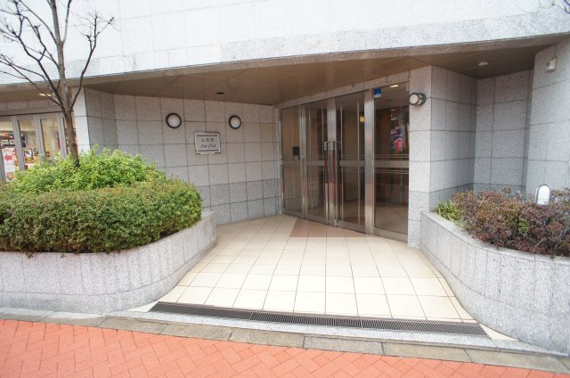 人形町アムフラットのエントランス