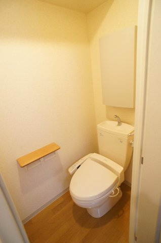 人形町アムフラットのトイレ