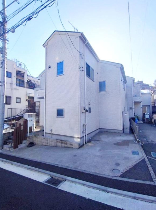 横浜市保土ヶ谷区法泉1丁目 中古戸建て【仲介手数料無料】の外観