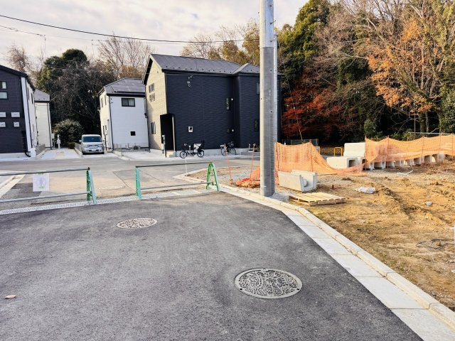 八王子市　石川町　建築条件付き売地　７期の前面道路含む現地写真|～前面6ｍ道路につき駐車しやすいです～