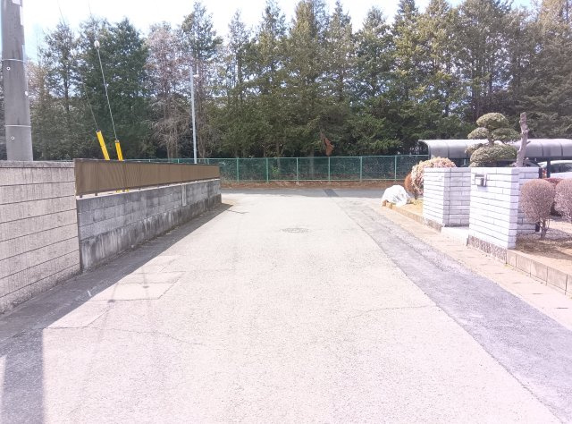 古河市尾崎　第1　の前面道路含む現地写真