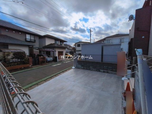 所沢市下富・全1棟　新築一戸建　～平屋建て・大型4LDK～の駐車場|現地写真（2026年3月10日撮影）