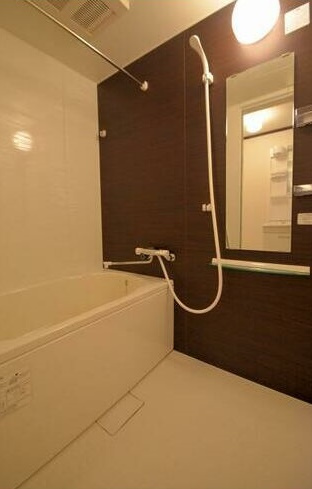 STELLA衣笠の浴室|浴室乾燥付き♪