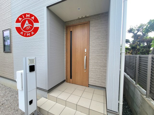 福岡市南区若久6丁目第1-4棟（2号棟）の玄関|おでかけの時も帰った時も、「我が家」を最初に感じでもらえる素敵な空間に。