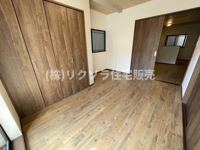 東香里3丁目　中古一戸建ての洋室|洋室6.0帖
■物件内覧・資金計画相談・住宅ローン相談、リフォーム相談、お問合せ受付中■
※当日・翌日のご内覧、ご相談はお電話でのお問合せがスムーズです！