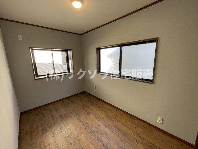 東香里3丁目　中古一戸建ての子供部屋|洋室5.0帖
■物件内覧・資金計画相談・住宅ローン相談、リフォーム相談、お問合せ受付中■
※当日・翌日のご内覧、ご相談はお電話でのお問合せがスムーズです！