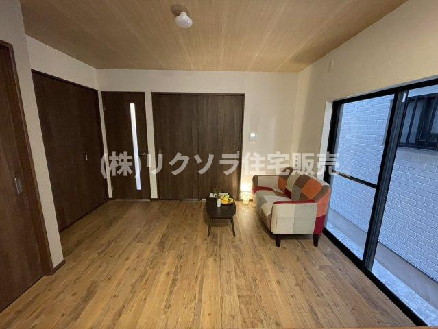 東香里3丁目　中古一戸建てのダイニング|LDK11.0帖
■物件内覧・資金計画相談・住宅ローン相談、リフォーム相談、お問合せ受付中■
※当日・翌日のご内覧、ご相談はお電話でのお問合せがスムーズです！