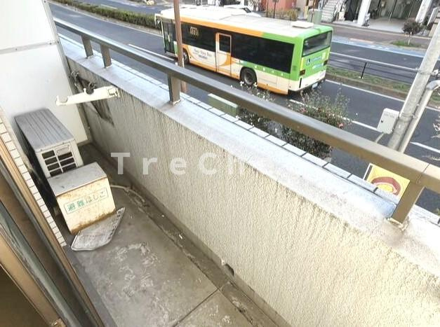 相良ビルのバルコニー