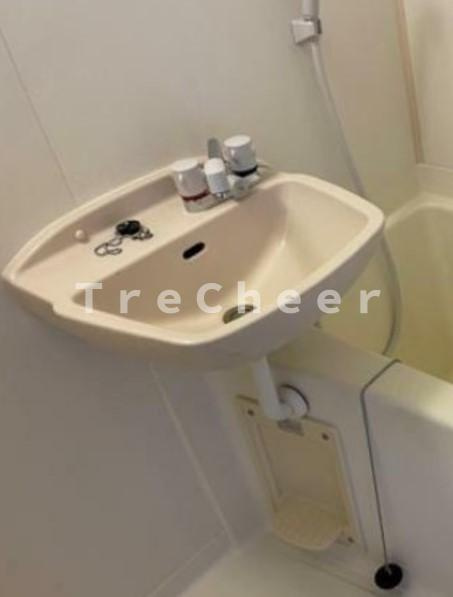 アドバンス東長崎の洗面所