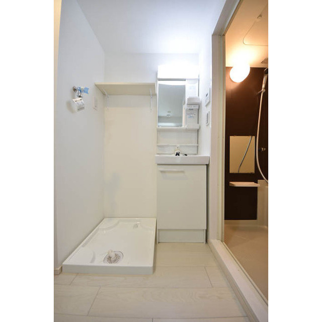 オークハウス三軒茶屋　築浅　ペット相談　ネット０の洗面所