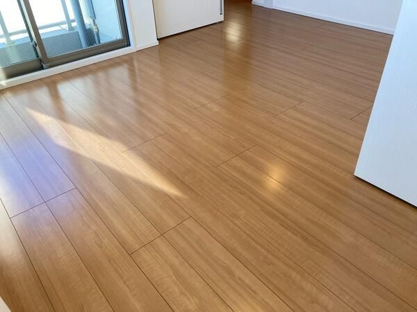 ｔｈｅ　ＴＡＣＴ　ＹＯＫＯＨＡＭＡの居間・リビング