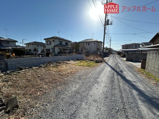 熊谷市箱田6丁目の前面道路含む現地写真