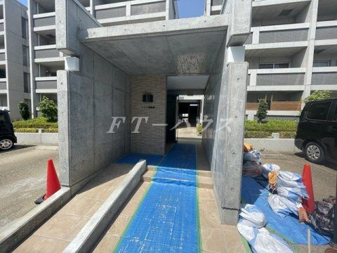 アリソ東船橋のエントランス