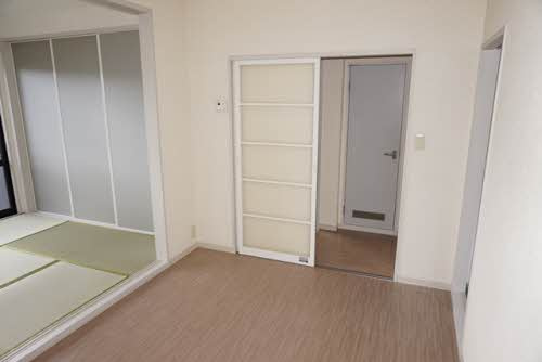 グランデールの居間・リビング|明るい室内です♪