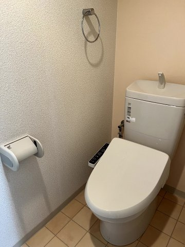 YKハイツ宮の上のトイレ