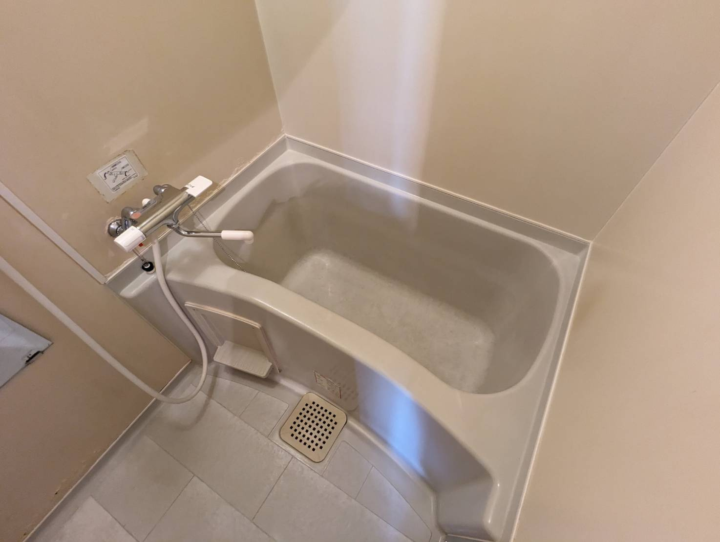 メゾンセルダムの浴室