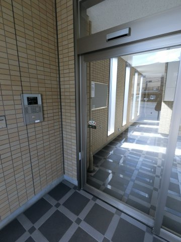 【エントランス】