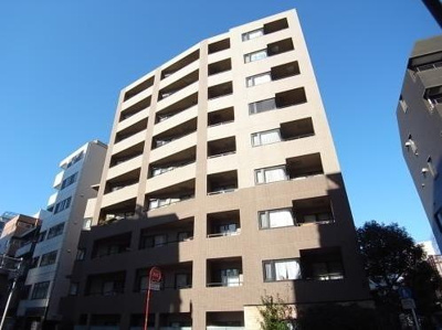 【外観】 | レガロ中野坂上 | 鉄筋コンクリート造のがっちりとした建物。