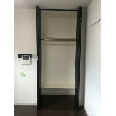 【収納】 | レガロ中野坂上 | クローゼット完備。