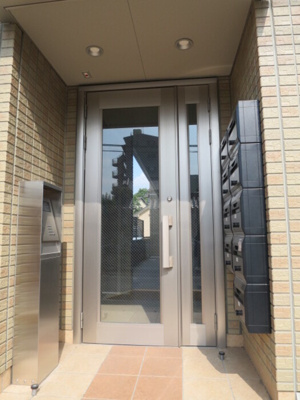 【エントランス】 | ベルデュール | オートロック エントランス