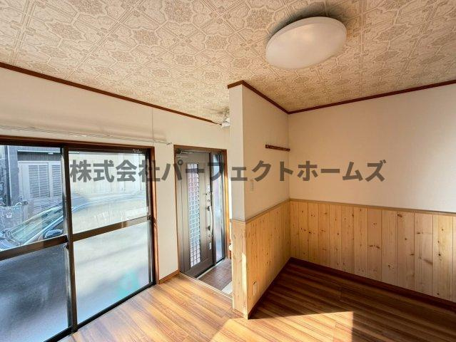 高柳5丁目戸建　賃貸の洋室|コンパクトで使いやすい洋室です