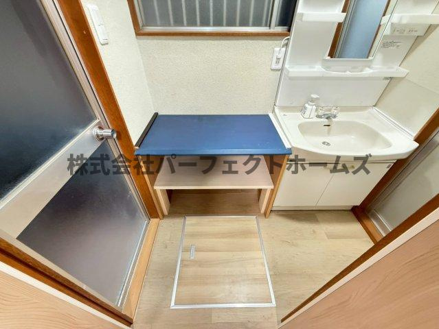 高柳5丁目戸建　賃貸の洗面所|スペースが確保できる洗面所です