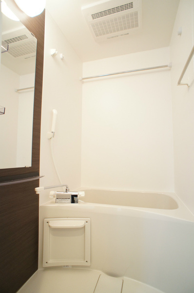 藤沢市大鋸１丁目の賃貸マンションの浴室|浴室乾燥機能付きお風呂♪