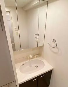 【洗面所】 | ソルフィエスタ住吉 | 脱衣スペースもあります