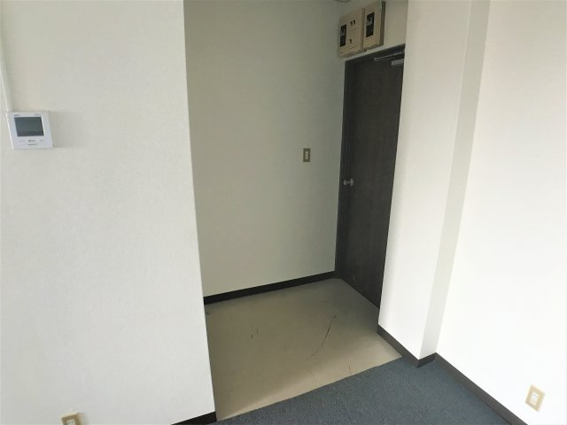 伊三郎ビルの玄関