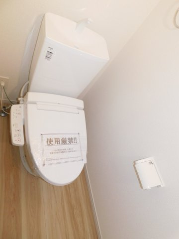名古屋市中川区中須町字辻ノ上の新築一戸建のトイレ|◇トイレ◇　　１・２階　シャワートイレ
