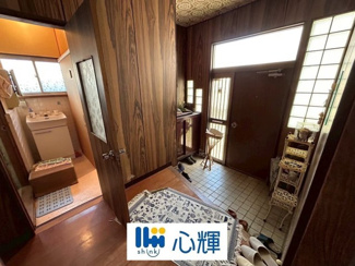 【玄関】 | 宇部市中村2丁目 中古住宅／2階建