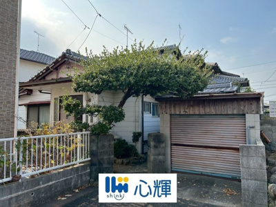 【外観】 | 宇部市中村2丁目 中古住宅／2階建 | 家財有り。現状有姿渡しとなります。5LDKの物件です。