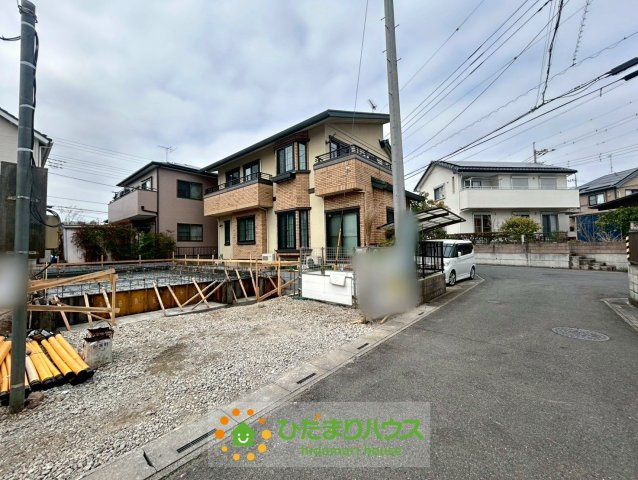 白岡市小久喜　新築一戸建て　01　リーブルガーデンの前面道路含む現地写真|2026/1/26　撮影