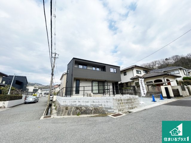 神戸市北区筑紫が丘　新築一戸建ての外観|安心の10年保証！外観を美しく保ち、雨水で汚れを落とします！気になることがありましたら、お気軽にお問い合わせください！
