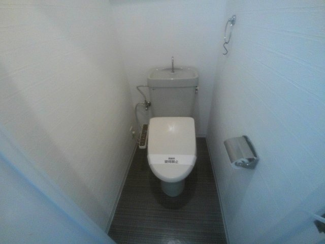 YKハイツ中崎Ⅱのトイレ
