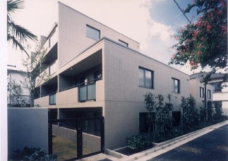 【外観】 | 鉄筋コンクリート造のがっちりとしたマンション。