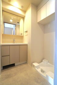 シーズンフラッツ浅草六丁目の独立洗面台