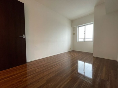 【洋室】 | パークホームズ松戸駅前レジデンス1303 | 洋室 ７帖