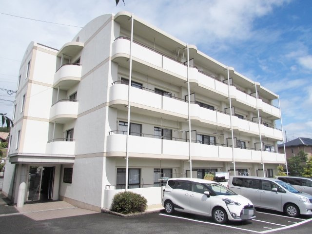 プリメゾン栄美寿の外観