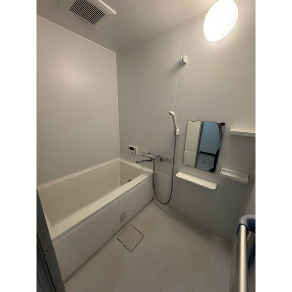 プリメゾン栄美寿の浴室