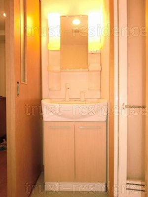 【洗面所】 | ピースフルコート菊川 | 独立洗面台