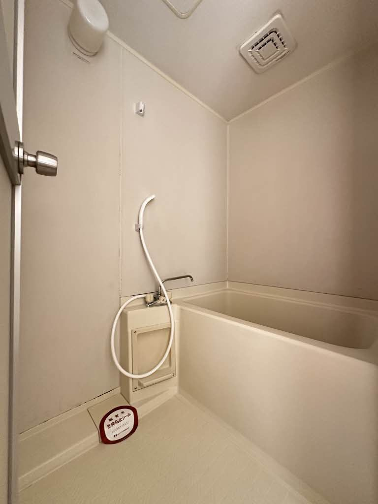 クレスト フジスイ Ｃの浴室