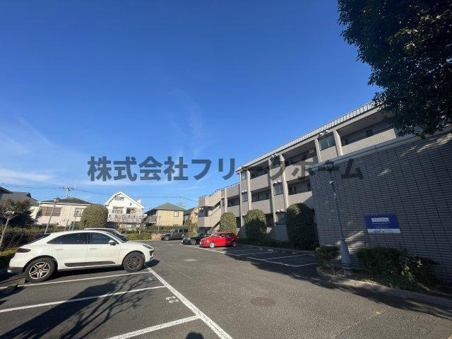 武蔵野市吉祥寺東町１丁目の賃貸マンションの駐車場