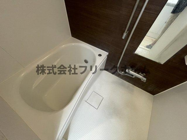 武蔵野市吉祥寺東町１丁目の賃貸マンションの浴室