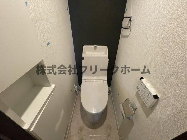 武蔵野市吉祥寺東町１丁目の賃貸マンションのトイレ